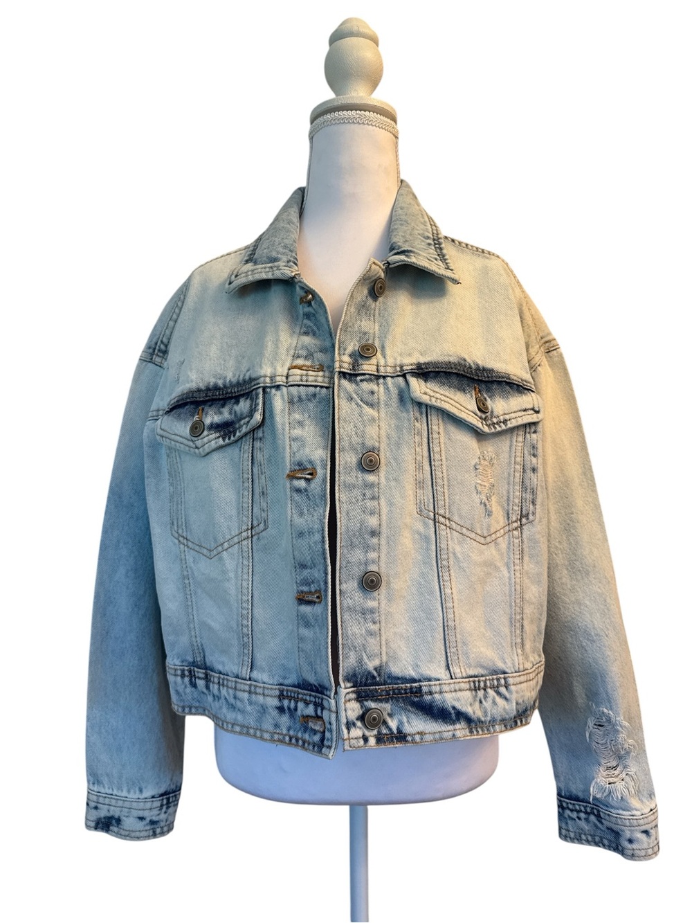 Celebrity Pink Light Wash Cropped Denim Jacket